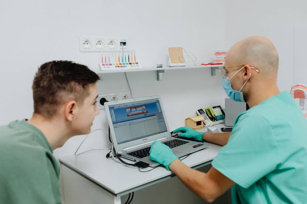 Les avantages d’un logiciel MSP pour la coordination entre professionnels de santé